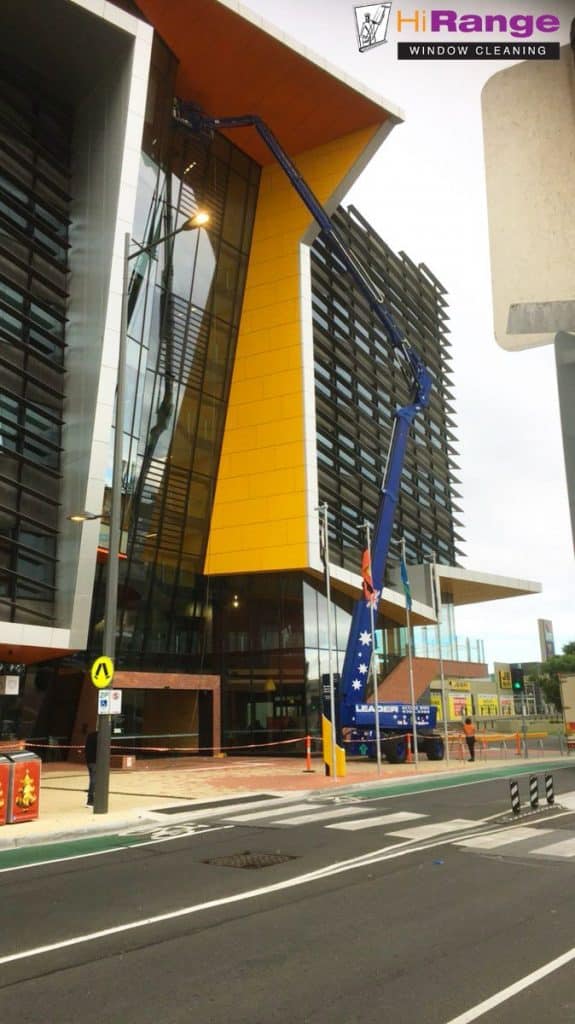 commercial-window-cleaning-at-Sunshine-Melbourne